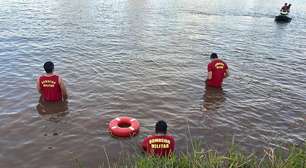 Bombeiros resgatam corpo de homem que se afogou no lago municipal em Goianira