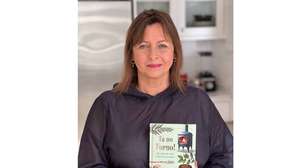 Carla Pernambuco lança livro de receitas para fazer no forno