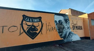 Mural na Argentina em homenagem a Di María é pichado em nova ameaça: 'Ainda vai voltar?'