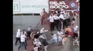 VÍDEO: torcidas de Caxias e Figueirense promovem briga generalizada nas arquibancadas do Centenário