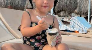 Filha de Simone Mendes encanta com fofura ao aparecer na praia