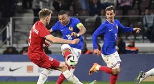 França vence Luxemburgo com gol e assistências de Mbappé