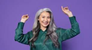 Dermatologista esclarece mitos e verdades sobre cabelos brancos