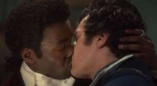 "Doctor Who" exibe primeiro beijo gay do protagonista em 60 anos