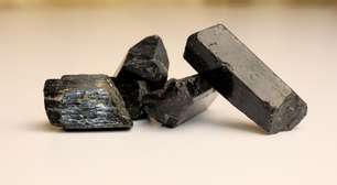 Pedras pretas: entenda o seu poder para limpeza e proteção