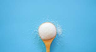 Muito açúcar na dieta diminui produção de colágeno; entenda