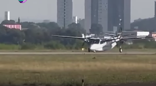 Avião pousa de 'bico' em São Paulo, após sofrer pane no sistema; vídeo