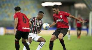 Fluminense sofre a virada para o Atlético-GO e volta à zona de rebaixamento