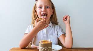 Estudos apontam que consumir pasta de amendoim durante a infância diminui chances de adquirir alergias