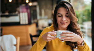 Beber café durante o trabalho ajuda a reduzir o risco de morte prematura, diz estudo