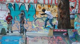 Pista de skate na favela Real Parque completa 18 anos em SP