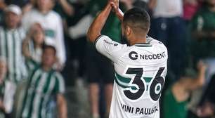 Técnico vê Coritiba com elenco versátil e destaca em especial um nome