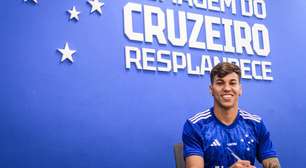 Pai de Kaio Jorge chora durante apresentação do filho no Cruzeiro: 'orgulho enorme'