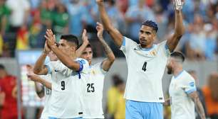 Uruguai dá show, goleia Bolívia e praticamente se classifica para as quartas de final
