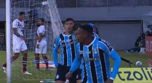 Grêmio vence e respira, e afunda Fluminense no Brasileirão