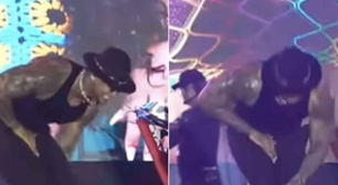Léo Santana é atingido por celular nas partes íntimas durante show; vídeo
