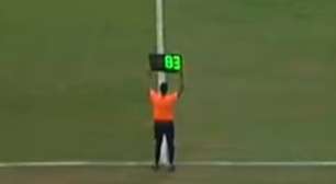 Árbitro comete gafe e dá 83 minutos de acréscimo em jogo da Copa Paulista