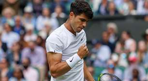 Alcaraz derrota qualifier na estreia em Wimbledon