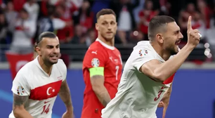 Zagueiro-artilheiro decide, Turquia elimina a Áustria e avança na Eurocopa
