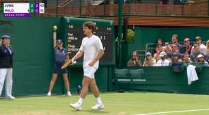 Thiago Wild salva match-point e vira batalha de 4h em Wimbledon