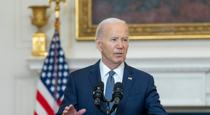 Biden diz a aliado que avalia se deve continuar na disputa à presidência