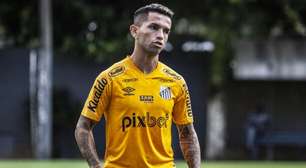 Santos acerta rescisão de contrato com Carabajal