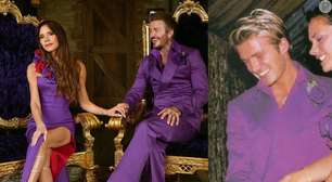 25 anos de casamento... e o look ainda serve! David e Victoria Beckham posam em castelo de luxo com roupas usadas no grande dia