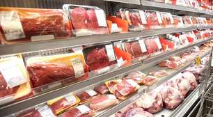 Brasil suspende exportações de carne de aves para mais de 40 países
