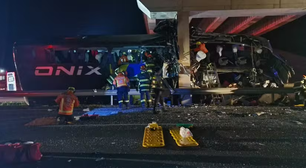 10 pessoas morrem e mais de 40 ficam feridas em grave acidente com ônibus no interior de SP