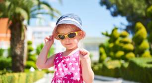 Bebês podem usar protetor solar? Como proteger os pequenos do sol
