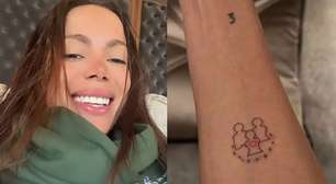 Anitta é criticada por divulgar terapia polêmica em tatuagem
