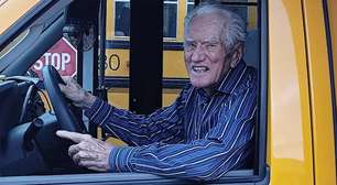 Conheça o motorista de ônibus considerado o mais veterano do mundo, aos 94 anos