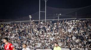 Torcida do Santos detona decisão do árbitro em jogo contra o Vila Nova: "Assalto"