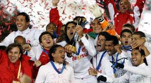 Roger Machado recebe apoio de 3 Idolos do Colorado 'único campeão FIFA'