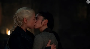 House of the Dragon: O beijo de Rhaenyra e Mysaria nunca esteve no roteiro e foi proposto por Emma D'arcy
