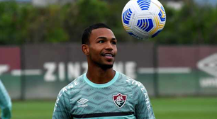 Joia da base, volante está de saída do Fluminense