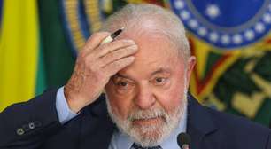 Canetada de Lula faz beneficiários do bolsa família darem adeus aos R$ 600