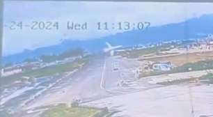 Vídeo: avião cai momentos após a decolagem e deixa 18 mortos no Nepal; assista