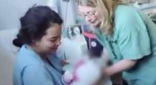 Vídeo mostra momento em que mãe reencontra bebê sequestrada de hospital em MG
