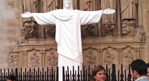 Réplica do Cristo Redentor será instalada próxima a Torre Eiffel no Ano do Brasil na França