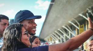 Torcida do Remo comparece em peso no aeroporto antes do duelo contra o Figueirense