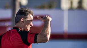 Vagner Mancini terá que improvisar jogadores contra o Flamengo; entenda