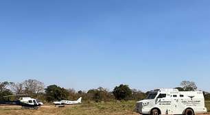 PF apreende avião que transportava ouro avaliado em mais de R$ 3,4 milhões e detém piloto e copiloto