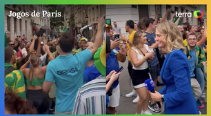 Repórter francesa se diverte com animação de torcedores brasileiros em Paris