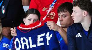 Jogos Olímpicos de Paris: atleta britânico encanta ao ser visto tricotando