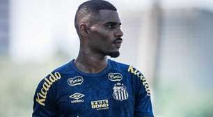 Joaquim dá adeus ao Santos e diz que jogar no clube foi um sonho
