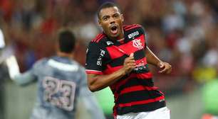 Escalação do Flamengo: De la Cruz deve voltar ao time, bem como dupla de zaga titular