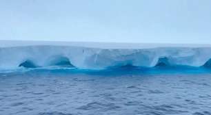 Maior iceberg do mundo gira no mesmo lugar há meses ao cair em 'armadilha oceânica' na Antártida