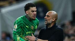 Guardiola afirma que Ederson fica no Manchester City e vibra: 'Grande alívio'