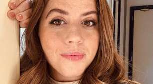 Tati Machado rouba a cena ao usar vestido curtíssimo em festa de aniversário